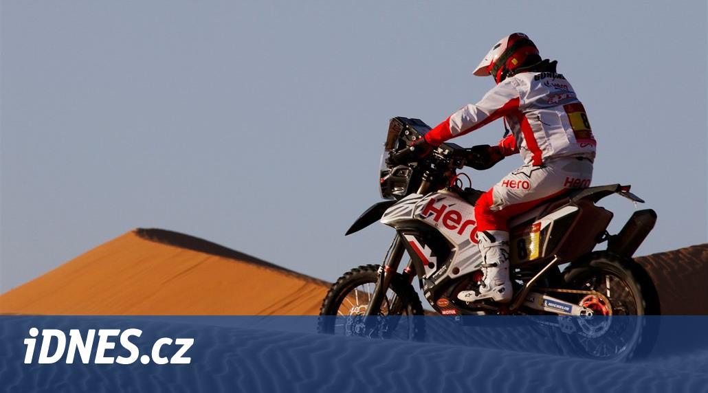 Na Rallye Dakar zemřel po pádu motocyklový jezdec Goncalves