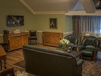 Fantastické ubytovanie pre dvoch v Hoteli Pod Bránou v Bardejove. Využiť môžete gril, terasu a bar.