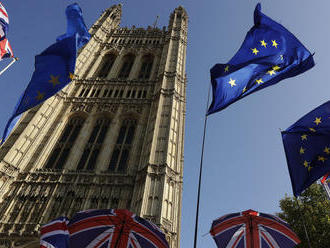 Evropský parlament schválil brexitovou dohodu. Británie v pátek po 47 letech opustí EU
