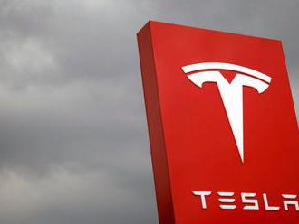 Tesla vykázala druhý čtvrtletní zisk za sebou. Cena akcií společnosti poprvé překonala 600 dolarů