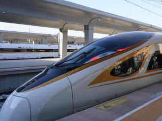 Čína loni zprovoznila přes tři tisíce kilometrů vysokorychlostních tratí. Letos plánuje další dva ti