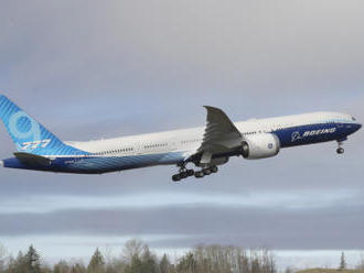 Boeing 777X po dvou odkladech vzlétl na zkušební let
