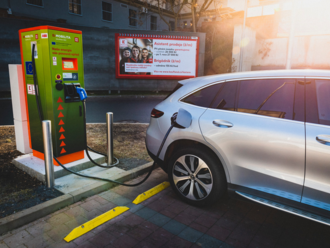 Kaufland má další dvě rychlodobíjecí stanice pro elektromobily, zákazníkům jsou k dispozici v pražsk