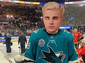 Dovednostní soutěže NHL: Hertl bavil jako Bieber, Pastrňáka předčily hokejistky
