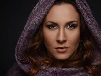 Herečka a zpěvačka LARA MORR přichází s novým singlem a videoklipem Múza