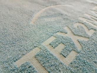 Rakouští vědci přišli na to, jak recyklovat textil. Bavlnu rozpustí a polyster znovu použijí