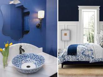 Barvou roku je klasická modrá: jak ji zakomponovat do interiéru?