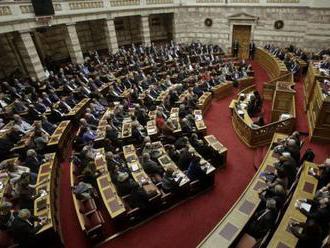 Grécky parlament schválil zmluvu o obrannej spolupráci s USA