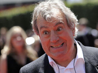 Zomrel Terry Jones, komik z Monty Python
