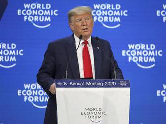 Trump v Davose vychválil svoje ekonomické kroky, vyzval firmy na viac investícií