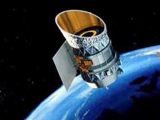 Na obežnej dráhe sa tesne minuli dva vyradené satelity