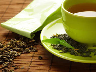 Pravidelné pitie zeleného čaju predlžuje život, zistili vedci