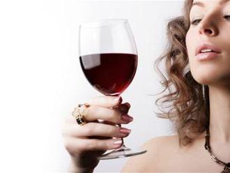 Koniec mýtom o víne ako lieku. Pohárik zdraviu neprospieva