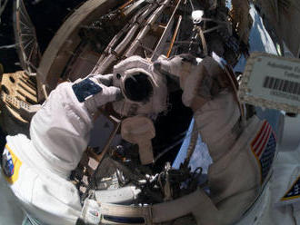 NASA chystá ďalšie dve pracovné smeny ženského tímu mimo ISS