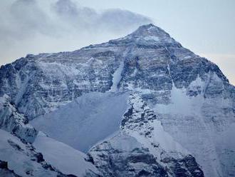VIDEO: V okolí Mount Everestu rastie čoraz viac rastlín
