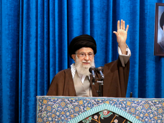 Chameneí mával Božou rukou