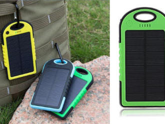 Solárna nabíjačka s výkonným flexibilným solárnym panelom, vlastnou vstavanou batériou.
