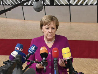 Merkelová vyzvala občanov, aby výrazne obmedzili sociálne kontakty