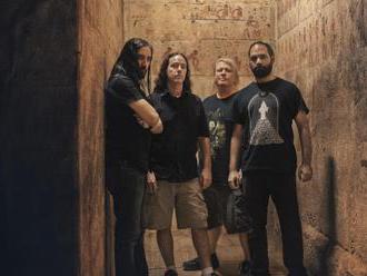 Egyptské motívy a tvrdý death metal od Nadera Sadeka