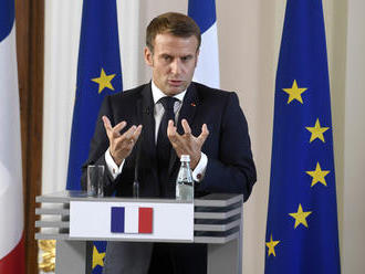 Macron odsúdil “islamský teroristický útok” v meste Nice