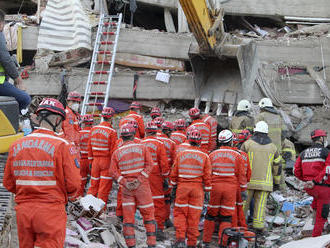 Zemetrasenie v Turecku a Grécku: najmenej 37 mŕtvych a vyše 800 zranených