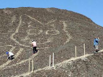 Archeológovia na peruánskej planine Nazca odkryli obrazec mačky