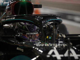 Hamilton pojede v Bahrajnu o jedenácté vítězství v sezoně