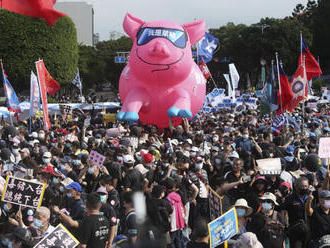 Tisíce Taiwančanov protestovali proti dovozu bravčoviny z USA