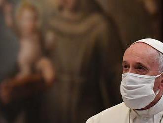 Dispatches from a Pandemic: Pope Francis lambasts anti-mask protests: ‘What matters more — to take c
