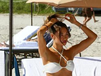 Zvodná Jocelyn na pláži v Miami: Vyšportované telo, sexy krivky, je to skrátka fešanda!