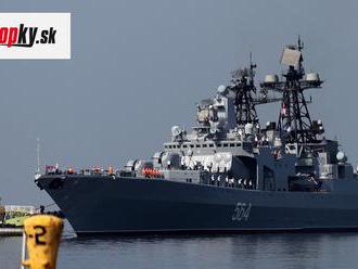 Napätie v Japonskom mori by sa dalo krájať: Ruská vojenská loď pohrozila americkej, že jej prerazí t