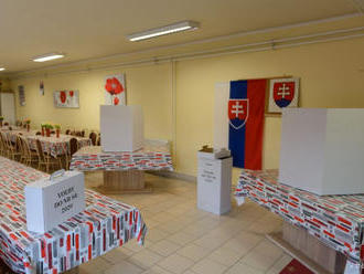 V najzápadnejšej obci Slovenska sa voľby začali načas a bez problémov