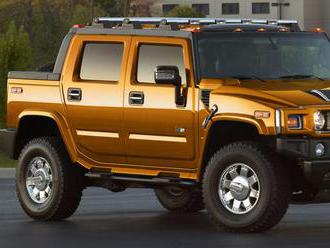 Hummer, Corvette, Moto Razr: The early 2000s are back with a new look and new tech     - Roadshow