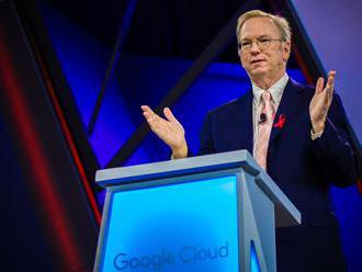 Eric Schmidt: US government needs to lead on tech innovation     - CNET