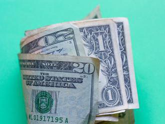 Do you overtip or undertip? How much you should really tip at the bar, spa and more     - CNET