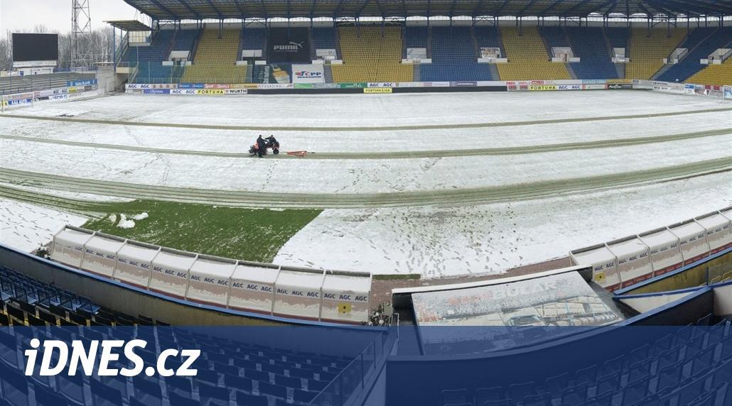 Odloženo, v Teplicích se utkání s Libercem kvůli sněhu hrát nebude - iDNES.cz