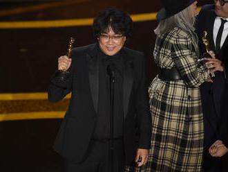 Oscary ovládl korejský film Parazit. Uspěli Zellwegerová, Pitt i Phoenix, Češi nikoli