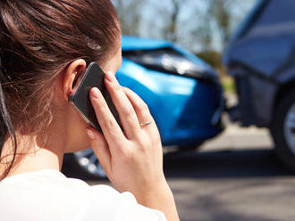 Povinné ručení podraží, pojišťovnám rostou výdaje za autonehody. Vyšší ceny pocítí hlavně rizikoví ř