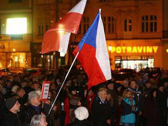 PODÍVEJTE SE: Chvilkaři zahájili v Plzni Štafetu demokracie