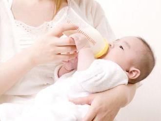 Danone upozorňuje na nález lariev parazitického červa v ich dojčenskom mlieku