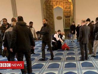 London Central Mosque stabbing: Man is arrested