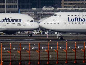 Lufthansa si pre koronavírus utiahne opasok. Do Číny naďalej lietať nebude