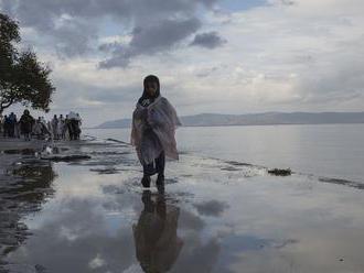 Grécko posilnilo aj kontroly v morských úžinách proti migrantom
