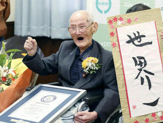 Najstarším mužom na svete sa stal 112-ročný Brit