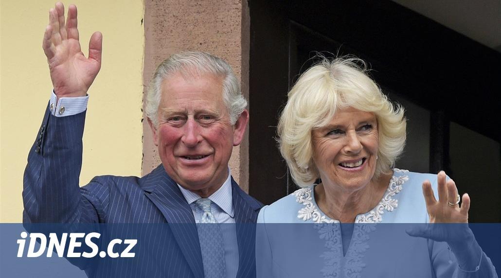 Princ Charles už nemusí být v karanténě, s manželkou Camillou se neuvidí