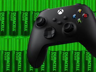 Microsoft vysvetľuje prítomnosť AA batérii v Xbox Series X ovládači