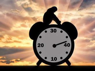 Zmena času: Od nedele spíme o hodinu menej