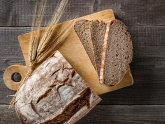 Zvyšky chleba nevyhadzujte do koša: TIPY na netradičné využitie v domácnosti, ktoré si zamilujete!