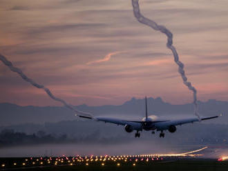 Studie: Koronavirus sníží letos emise leteckého průmyslu o 38 pct.