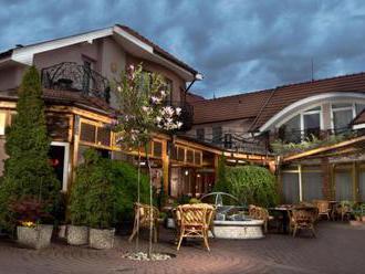 Luxusný hotel Banderium*** nájdete v srdci mestečka Komárno. Príďte na skvelý víkend!